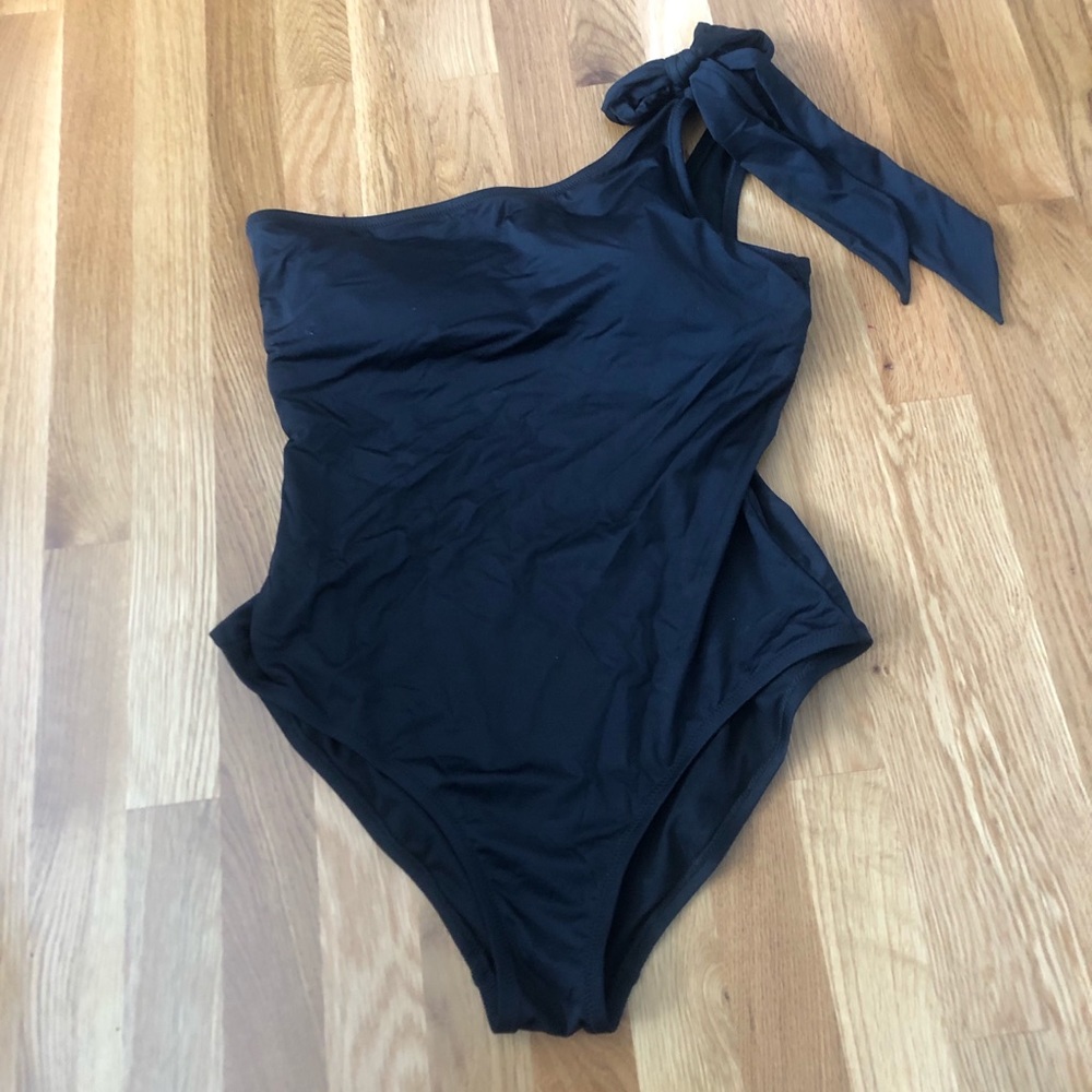 Black One Piece